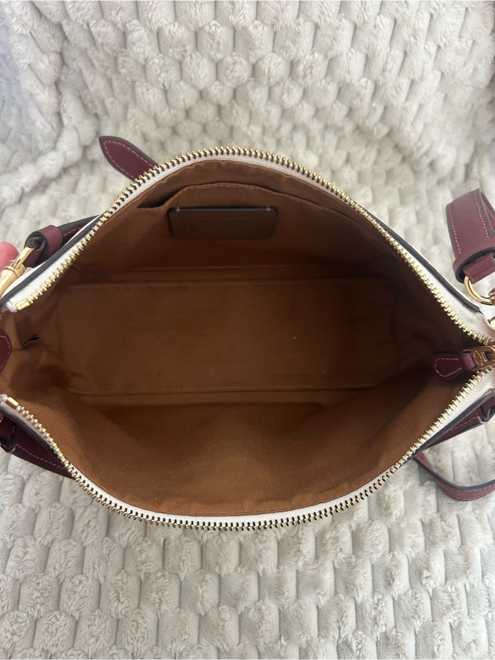 EUC Coach Clara Pink Bow Shoulder Crossbody Bag White Pebbled Leather Floral - Picture 6 of 9